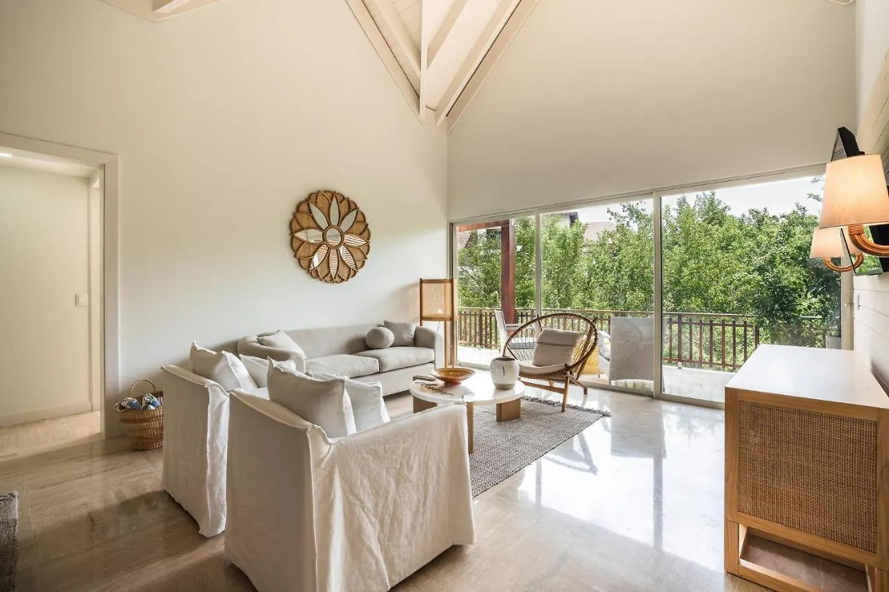 Newly Added El Portillo 2Br Apt ラス・テレナス 0*,